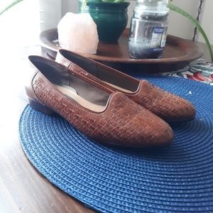 Vintage spirit flats